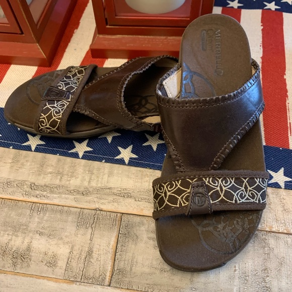 Excellent Women’s MERRELL Form Aircushion Brown Leather Sandals Size US 6 Shoes - Picture 1 of 13